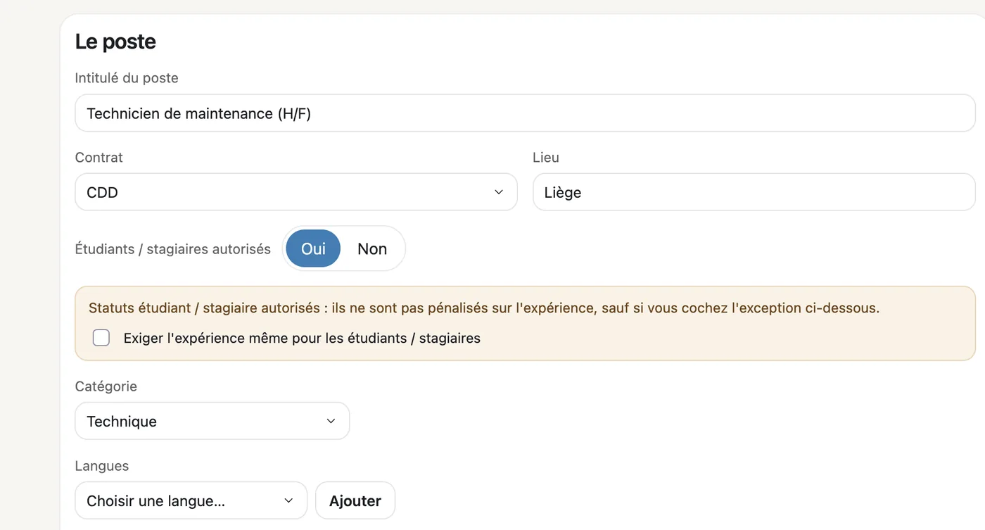 Création d'une offre : intitulé, contrat, lieu, langues requises et critères obligatoires ou souhaités.